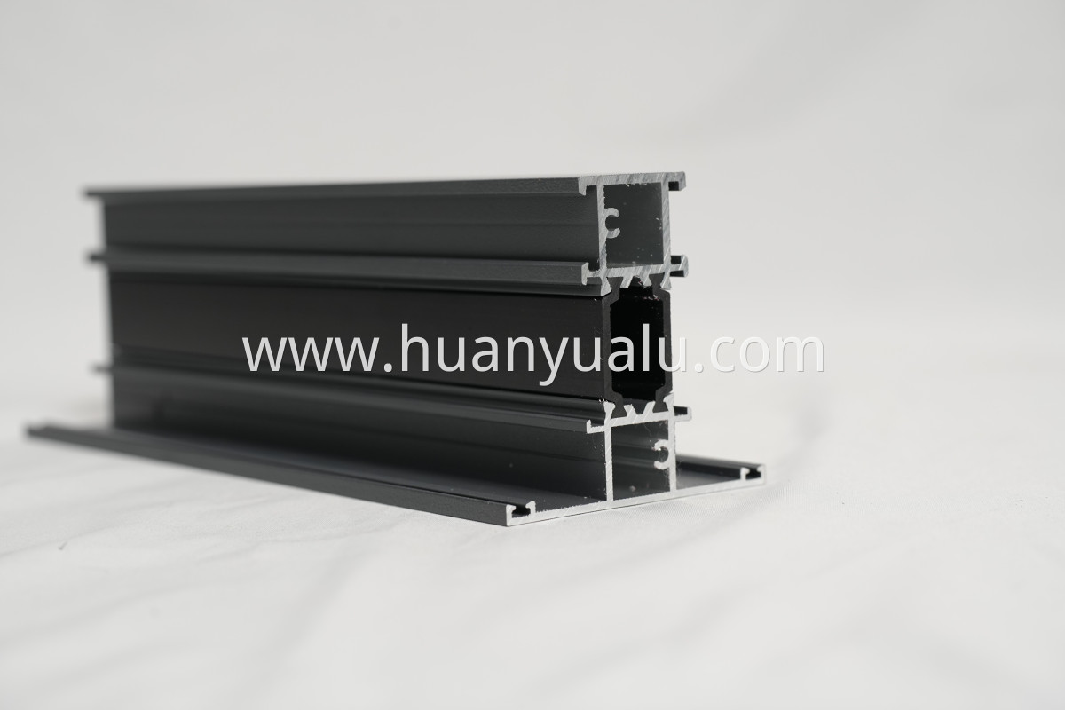 Thermal insulation profiles